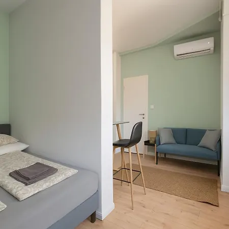 Bloom Akasha Ii Budapest